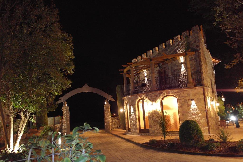 ルッカ Castello Dei Templari Bed & Breakfast エクステリア 写真